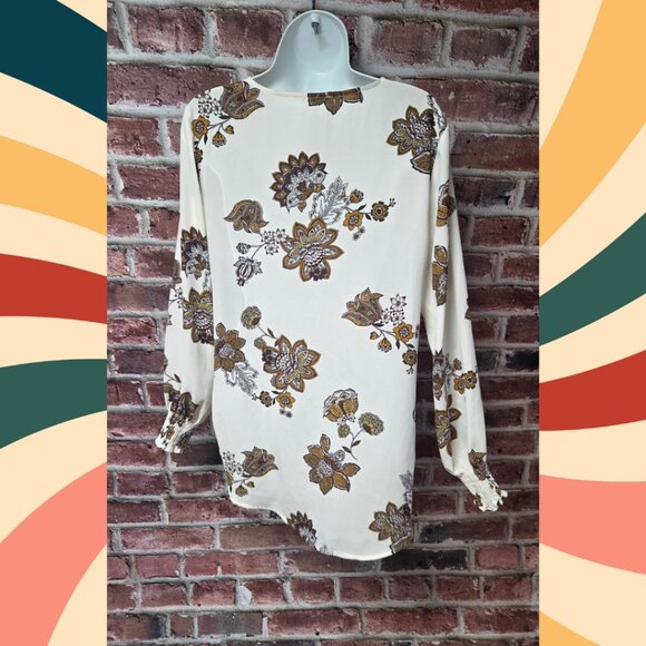 Maurices Floral Blouse M | White V Neck Long Sleeve Lightweight Boho Chic Top - Picture 2 of 7